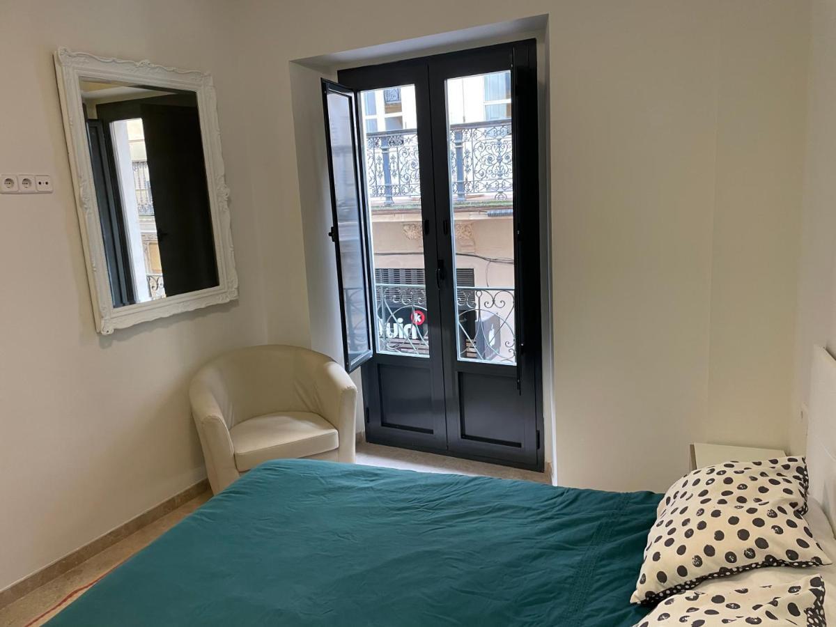 Petit Sagasta Apartamentos-Sagasta Seville Luaran gambar