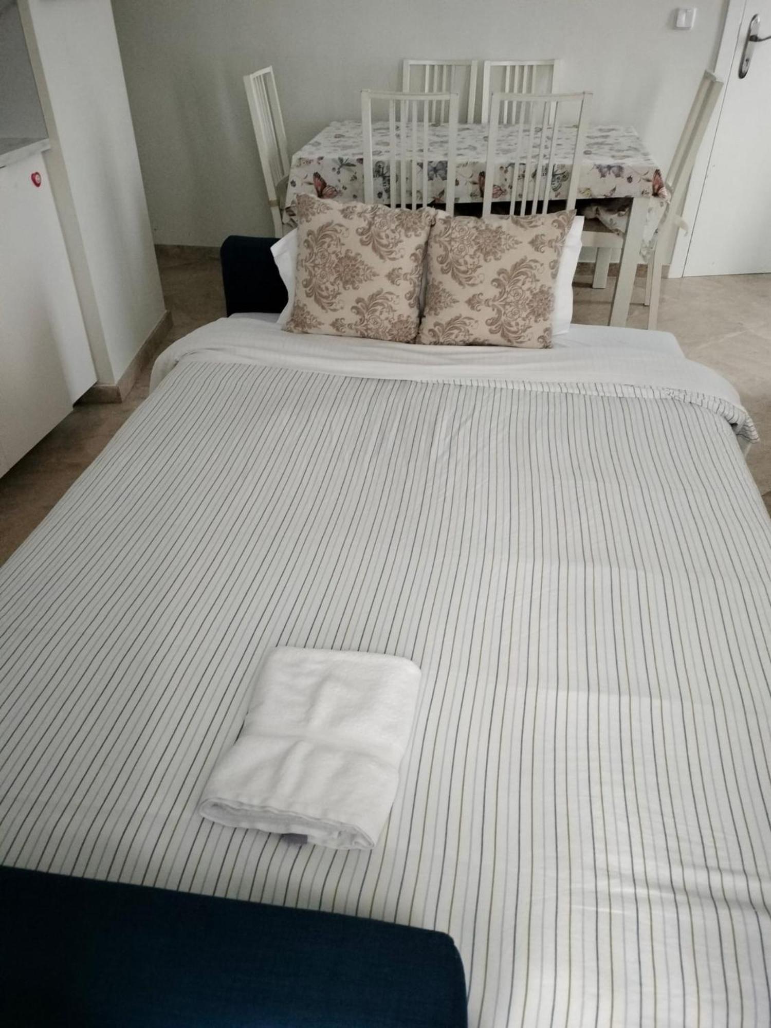 Petit Sagasta Apartamentos-Sagasta Seville Luaran gambar
